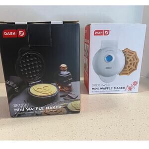 NEW DASH 2 Mini Waffle Maker Skull/Spider